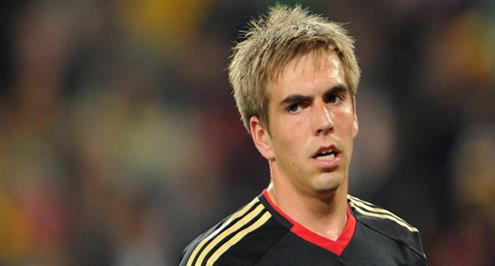 لام قد لا يعود للملاعب قبل مارس المقبل